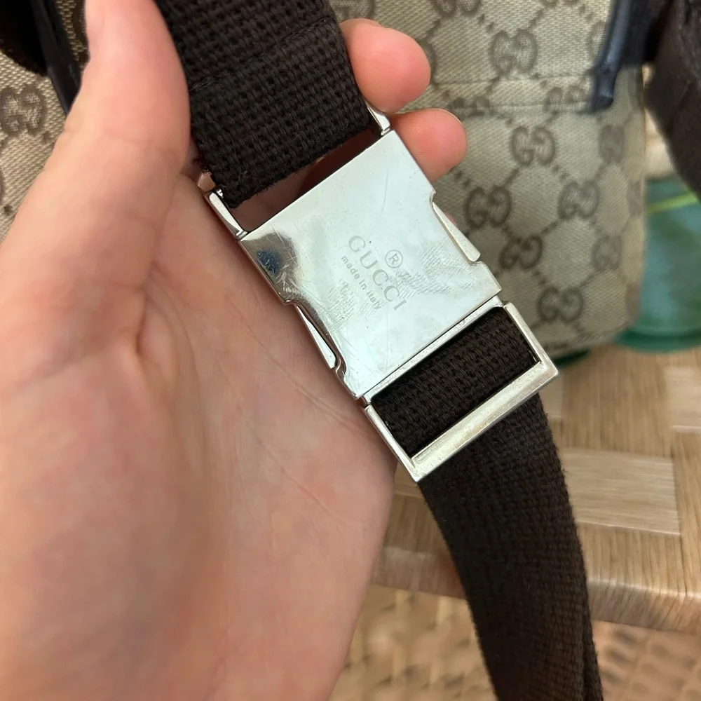 Gucci Brown GG Canvas Crossbody with Black Trim - Picture 7 of 12